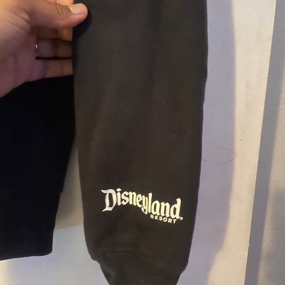 Disneyland 2024 Mickey Mouse Hoodie (XS Adults, Black-Pre-Owned) - Picture 3 of 7